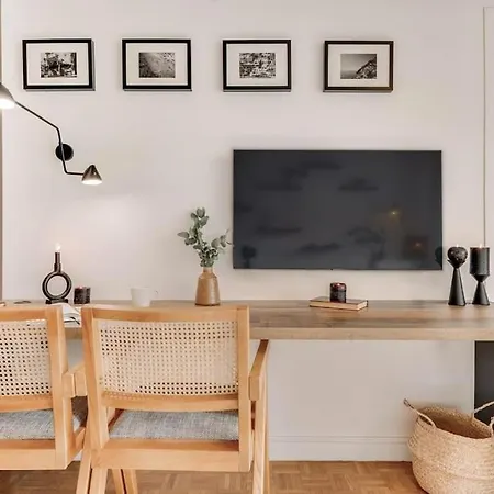 Marini - A Auteuil Apartment *